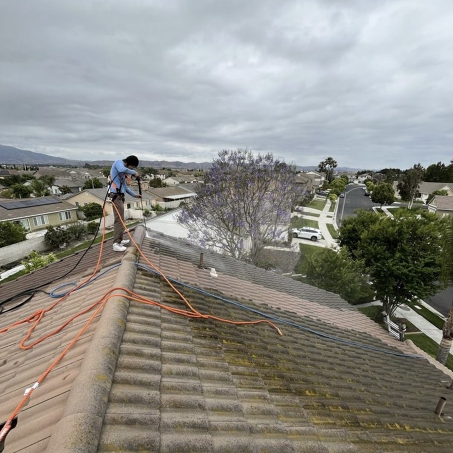 heroes roof cleaning